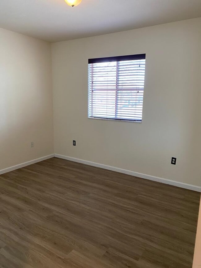 Building Photo - 2766 SW 82nd Ave