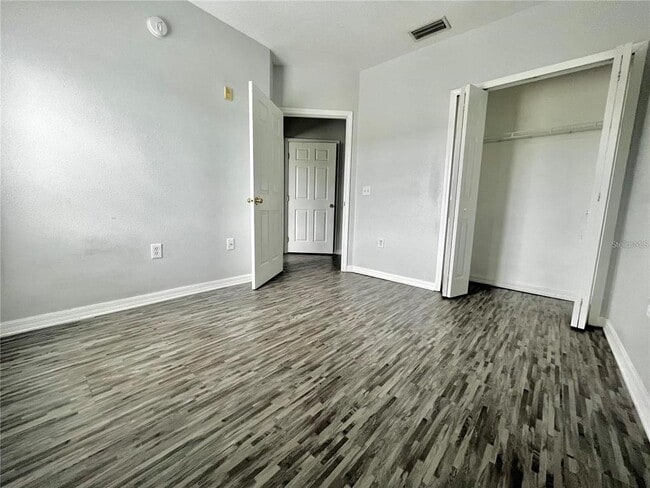 Building Photo - 6011 Skydale Way