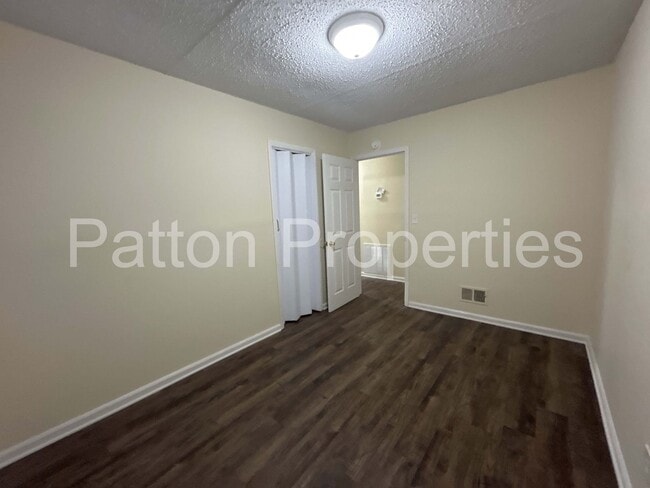 Building Photo - Crane Forest Home