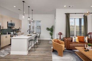 Building Photo - Broadstone Craft