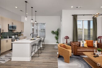 Building Photo - Broadstone Craft
