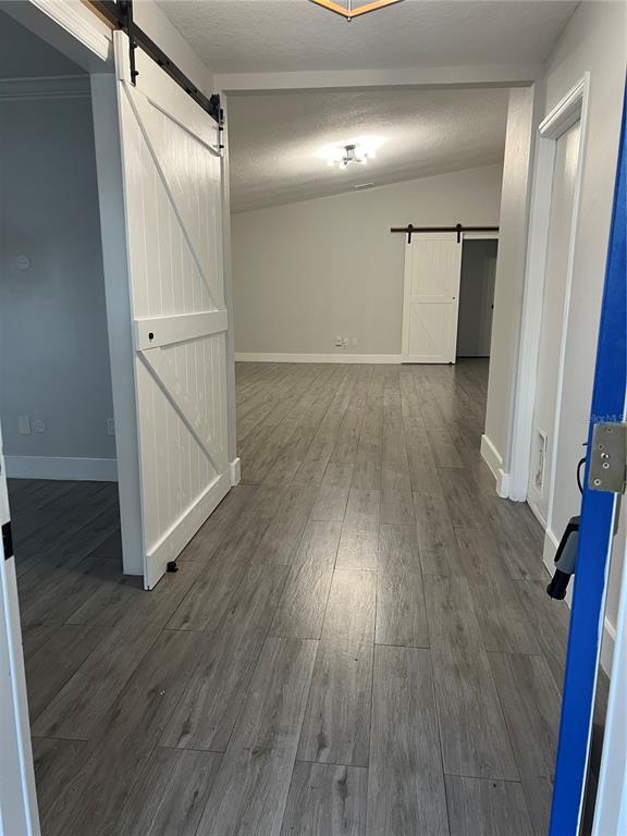 Building Photo - 7118 Caloosa Ct