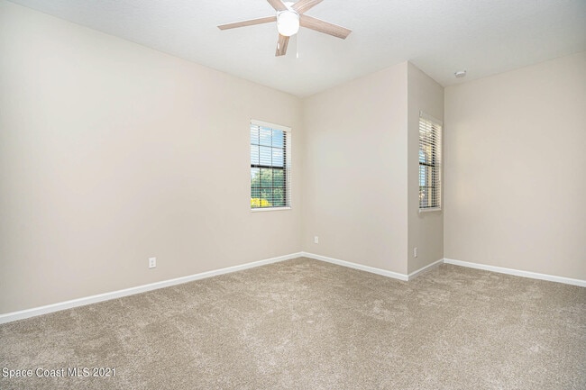 Building Photo - 706 Lanai Cir