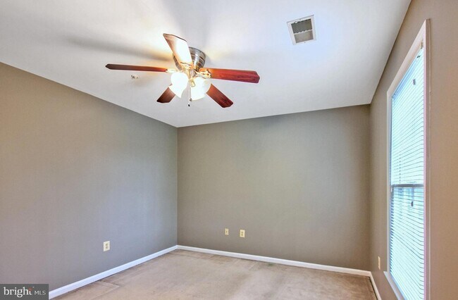 Building Photo - 18414 Garner Ln