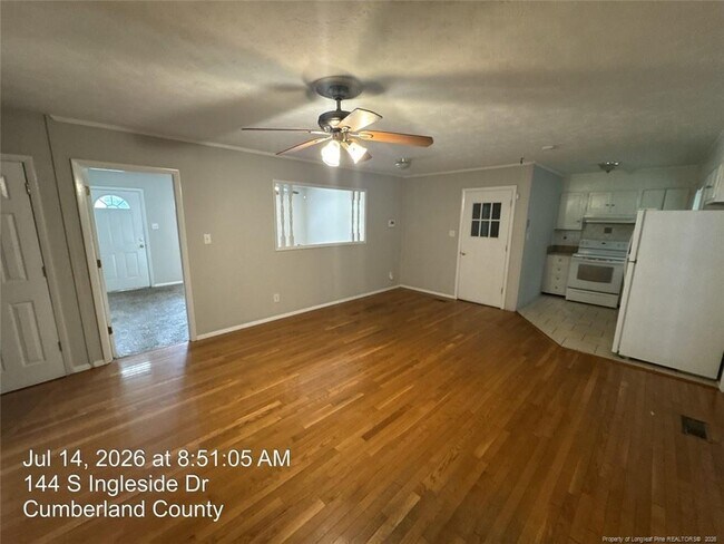 Building Photo - 144 S Ingleside Dr