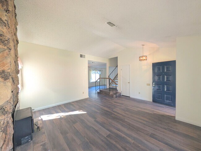 Building Photo - 10988 Mira River Ct