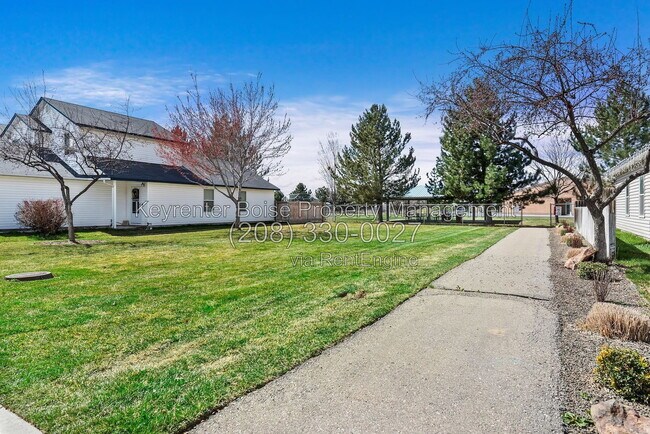 Building Photo - 3354 W Wave Dr