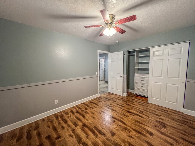 Building Photo - HOUSE - CLARKDALE