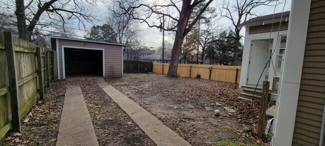 Building Photo - Gorgeous fully remodeled Craftsman style home in Highland Historic District!