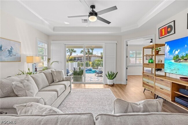 Building Photo - 13491 Causeway Palms Cove