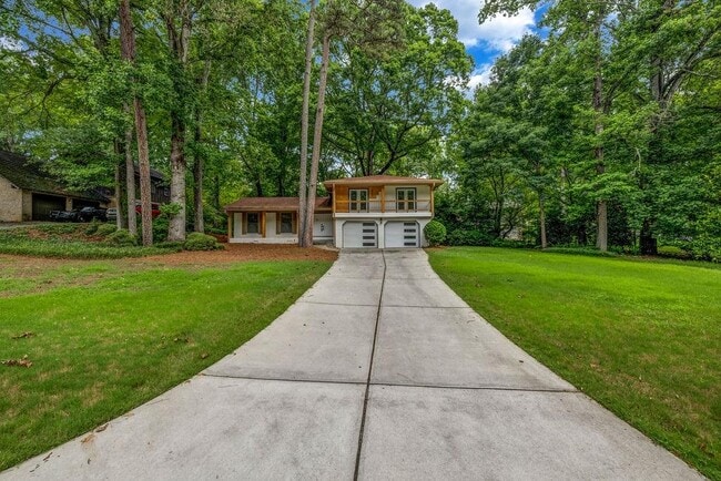 Building Photo - 4260 Bonaparte Dr