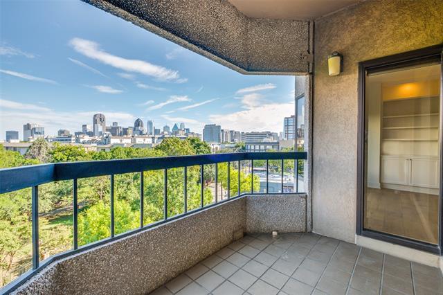 Building Photo - 3030 McKinney Ave