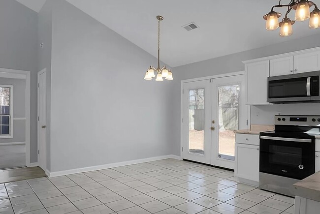 Building Photo - 1084 Willowood Ave