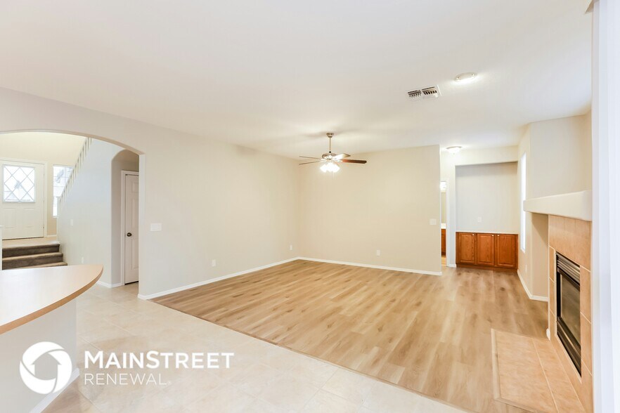 Building Photo - 12210 N 128th Dr