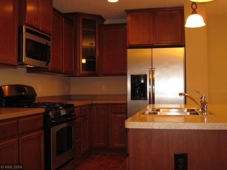 Building Photo - 2113 Cedar Grove Trl