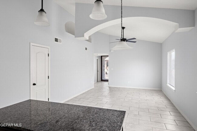 Building Photo - 14368 Chris Zingo Ln