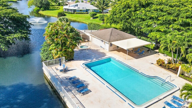 Building Photo - 13760 Sand Crane Dr