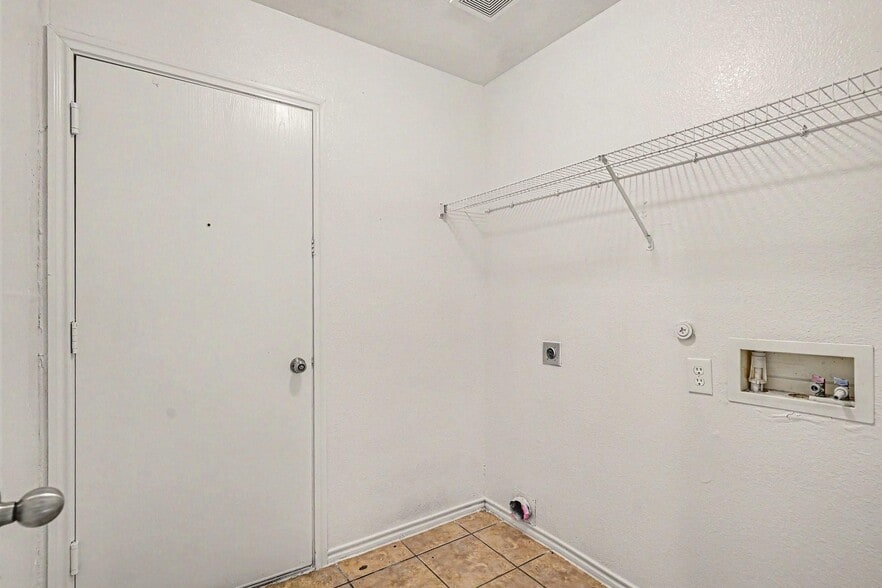 Building Photo - 7656 Sienna Ridge Ln