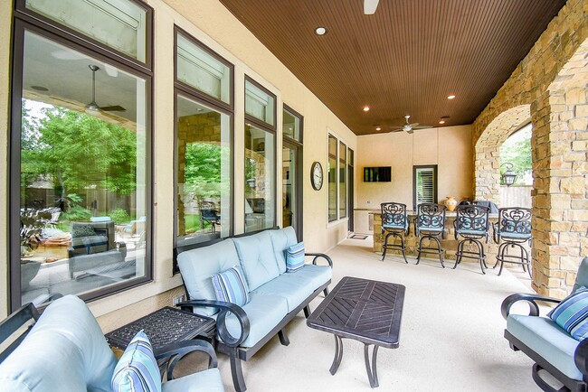 Building Photo - 11910 Heritage Ln