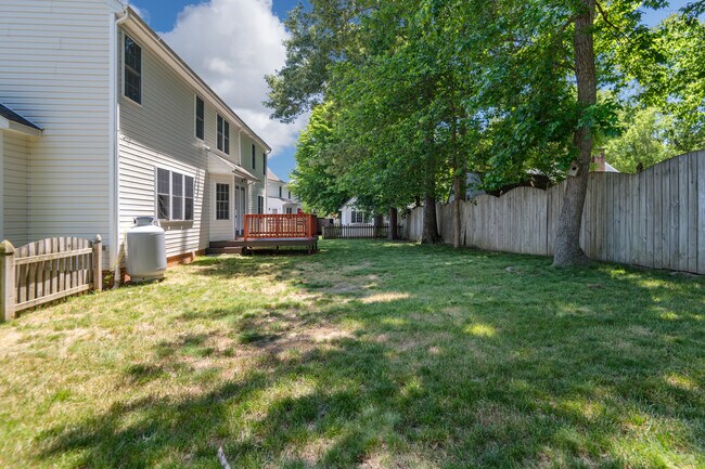 Building Photo - 3924 Liberty Point Dr
