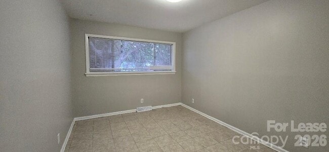 Building Photo - 1801 Darbrook Dr