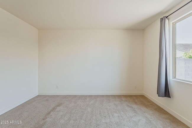 Building Photo - 10962 W Taylor St