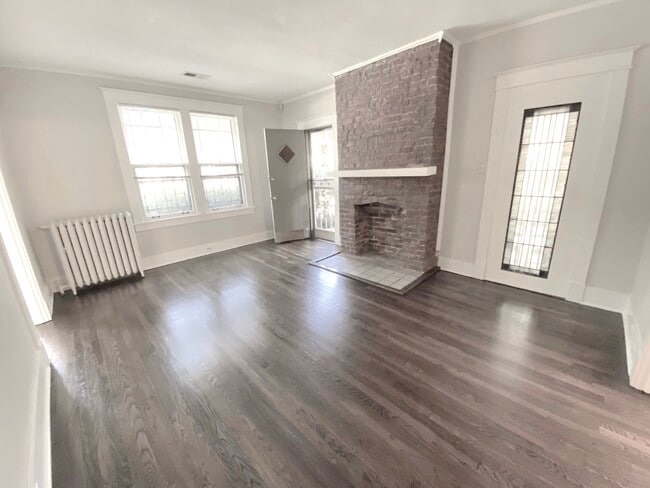 Primary Photo - 1263 Agnes Pl