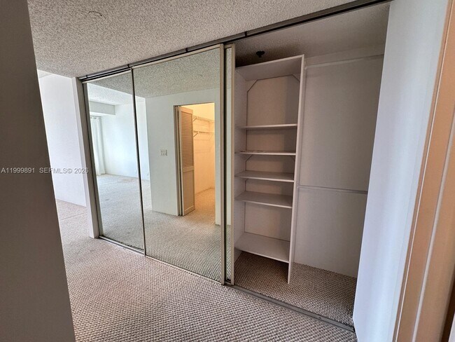 Building Photo - 201 Crandon Blvd