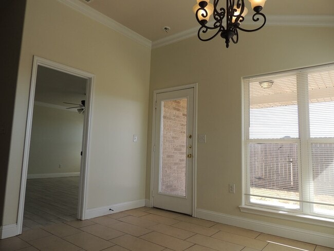 Building Photo - 9912 Agave Ave
