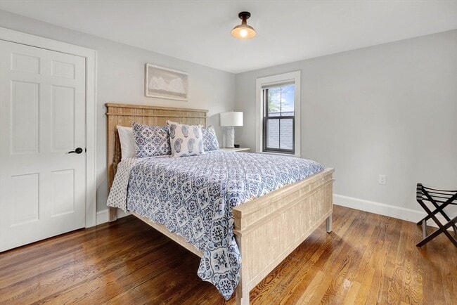 Building Photo - 167 Summer St