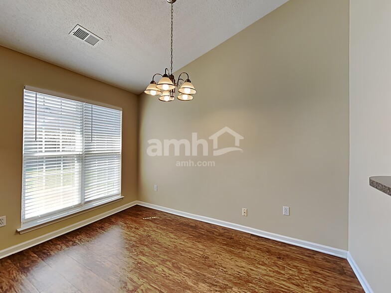 Building Photo - 5331 Kristy Ln