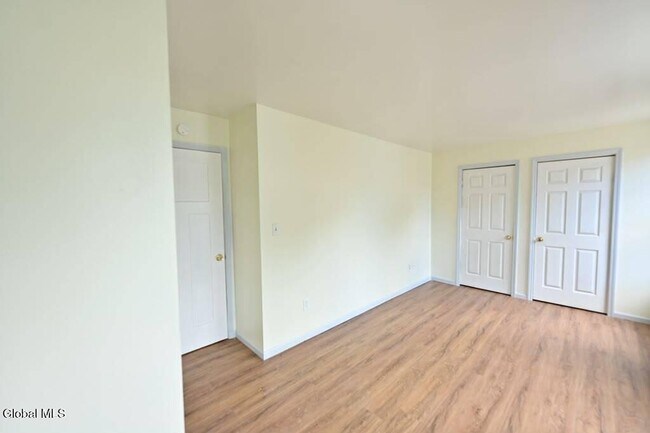 Building Photo - 217 1st St