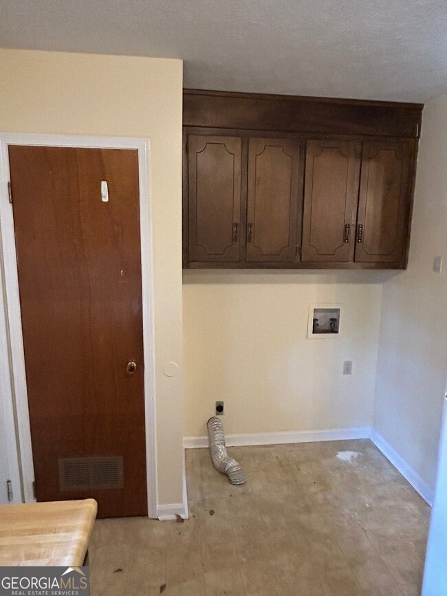 Building Photo - 627 Epps Bridge Pkwy