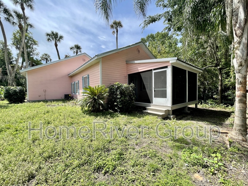 Building Photo - 5753 Eden Ln