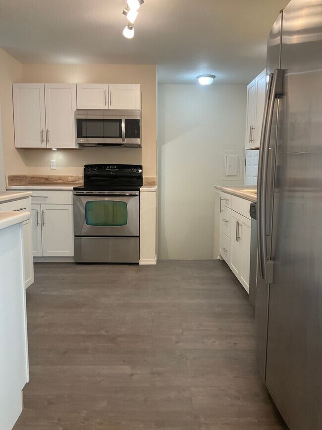 Building Photo - BEAUTIFULLY UPDATED RANCHER WITH FINISHED BASEMENT