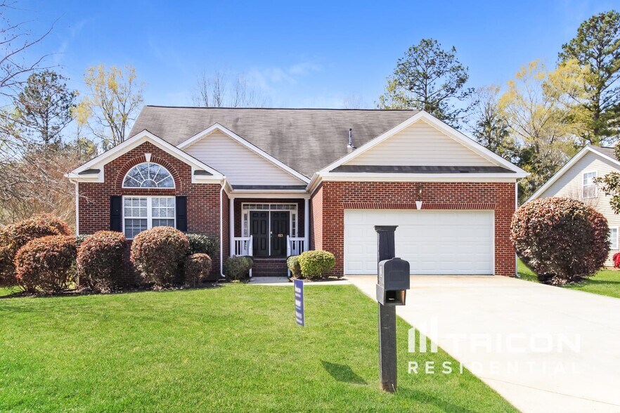 Primary Photo - 123 Hearthwood Cir