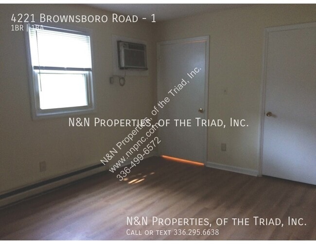 Building Photo - 4221 Brownsboro Rd