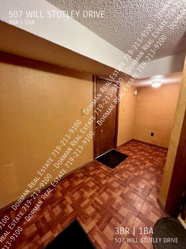Building Photo - 507 Will Stutley Dr