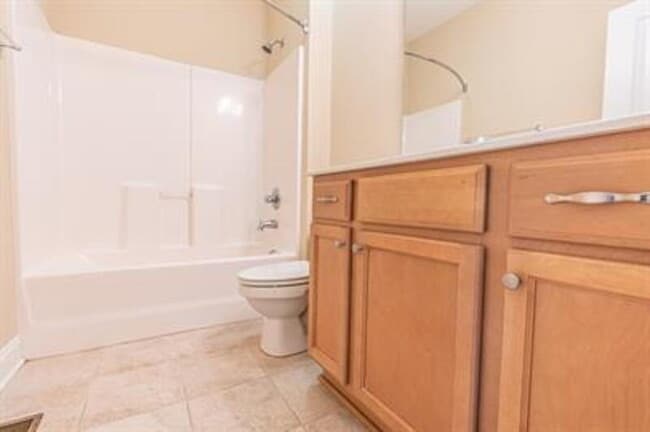 Building Photo - 90 Cypress Cir