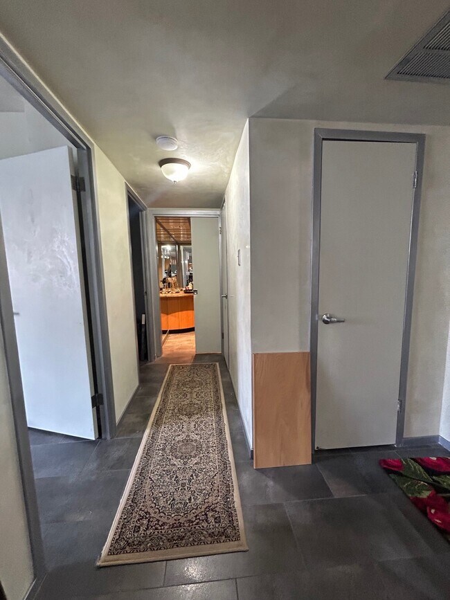 Building Photo - 1800 Lavaca St