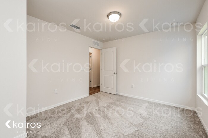 Building Photo - 27382 Pasadena Dr