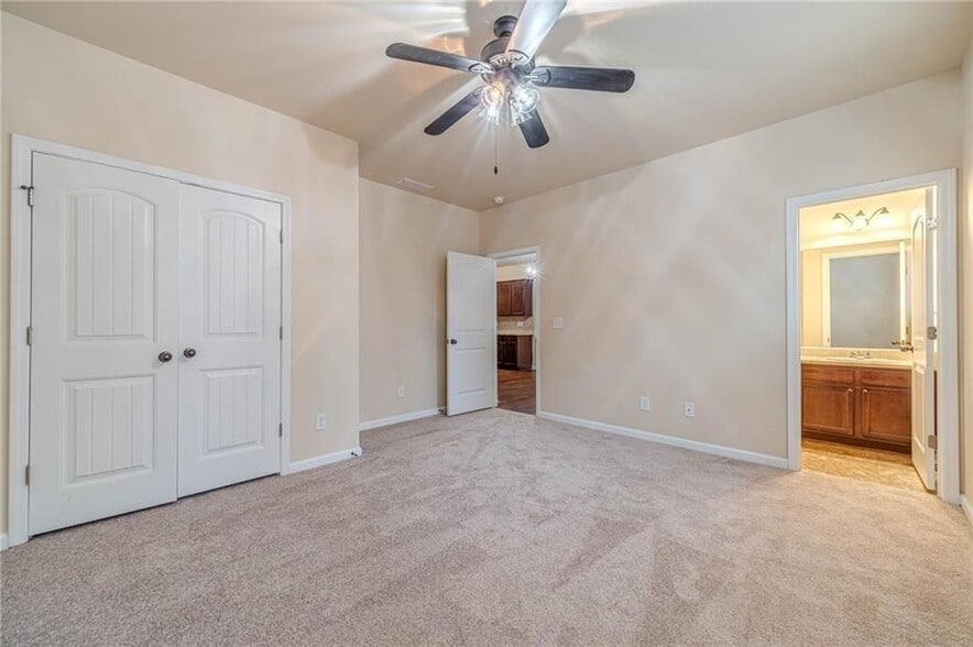 Building Photo - 2159 Baywood Tree Ln SW