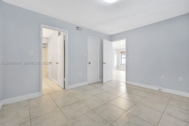 Building Photo - 15560 SW 104th St