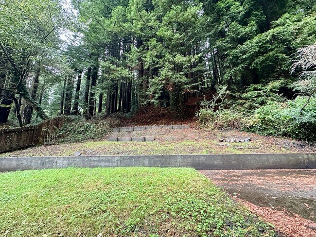 Building Photo - Spacious 4-Bedroom Home with Bonus Room in...