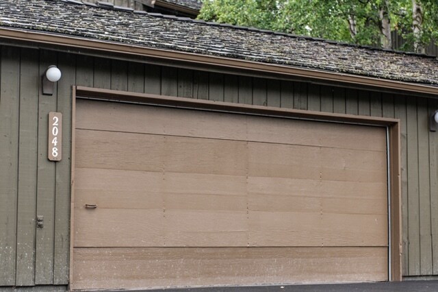 Building Photo - 2048 Eastridge Dr