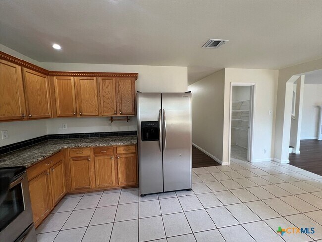 Building Photo - 2038 Castleberry Ridge
