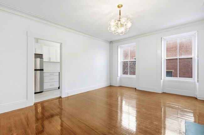 Building Photo - 93 Pinckney St