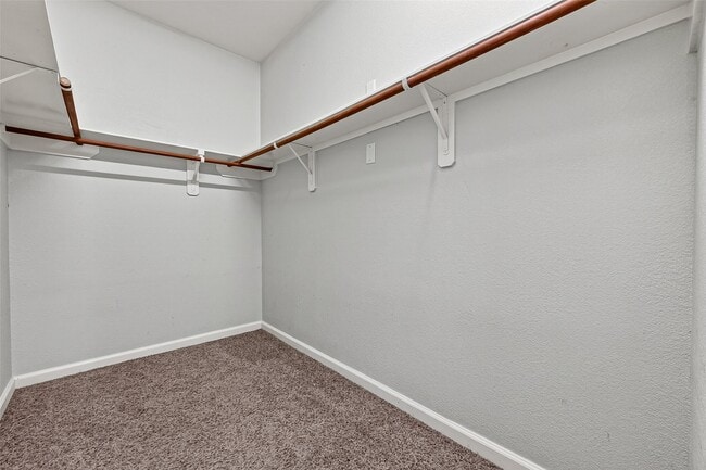 Building Photo - 10907 Barker Gate Ct