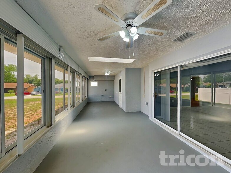 Building Photo - 7028 Covewood Dr
