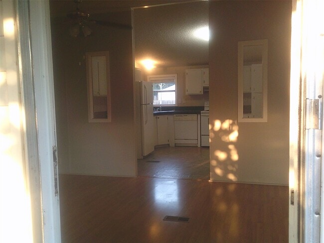 Building Photo - 22433A Yancy Rd